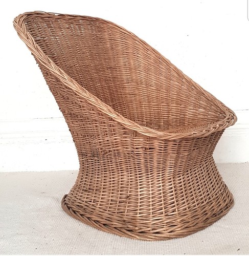 Un par de sillas de canasta francesas de ratán de mediados de siglo, silla de bañera de mimbre vintage. - Imagen 7 de 7