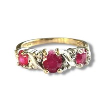 Ruby & Diamond Ring - Solid 9ct Gold - Vintage Three Stone - Size L
