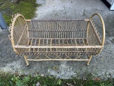 Splendida  Culla Vintage Anni ‘50  in Vimini. Molto Rara