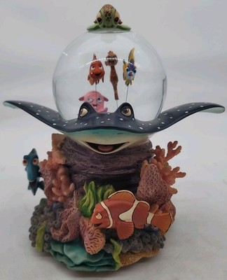 *READ DESCRIPTION* Disney - Finding Nemo Coral Reef Musical Snow Globe