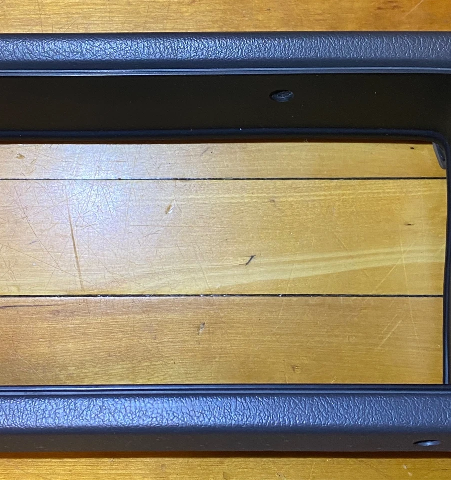 Bisel de ajuste del tablero con interruptor de atenuación 86-93 Mazda B2000 B2200 B2600 1173971 Foto 4 de 4