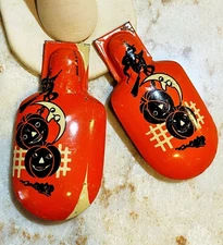2 ~Vtg T COHN Witch Pumpkin Moon Halloween Clickers Noisemakers  Graphics 2.5"