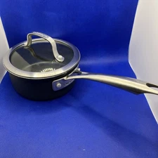 Cuisinart DSA19-14 Chef's Classic Nonstick Hard-Anodized 1 QT Saucepan W/Cover