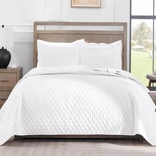 Exclusivo Mezcla Reversible King Size Quilt Bedding Set, White