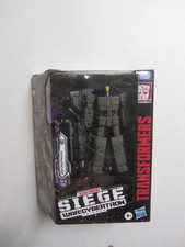 Transformers ASTROTRAIN Siege War For Cybertron Leader Class Hasbro New.