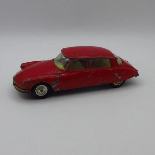 Vintage Corgi Toys 210S Citroen DS19 Red Model Car Used/Played With Condition D3