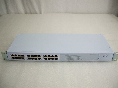 3Com 2024 3C16471-US 24-Port 100Mbps Ethernet Switch
