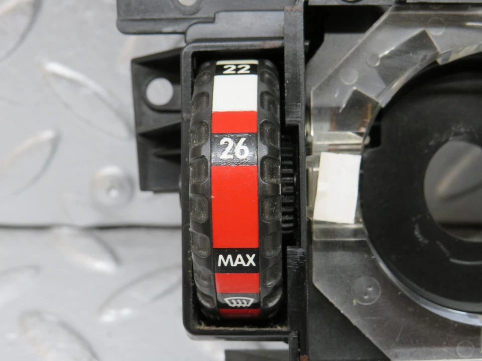 Panel de la unidad de control del calentador Mercedes-Benz W124 260E 1248301485 Foto 4 de 4