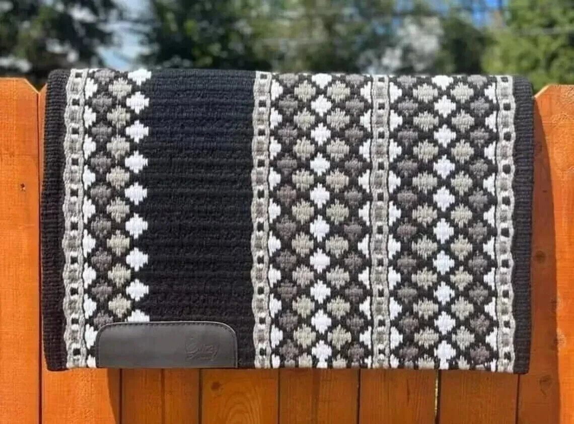 Couverture de cheval avec couverture western de selle en laine taille 34 x 38.