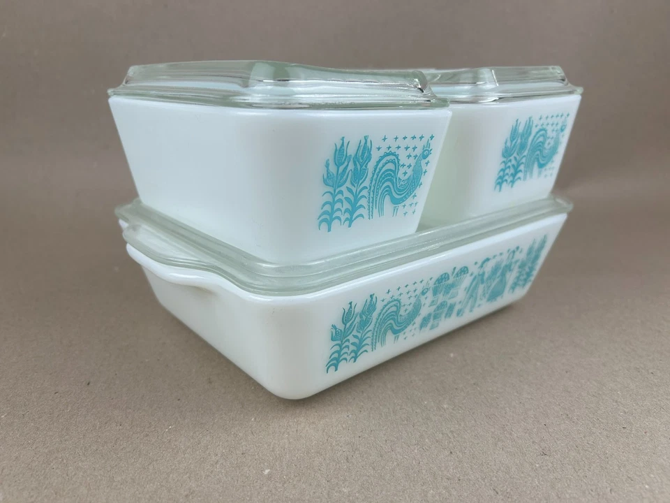 Vtg Pyrex Turquoise Amish Butterprint Refrigerator Dish Set with Lids Retro MCM - Image 2 of 4