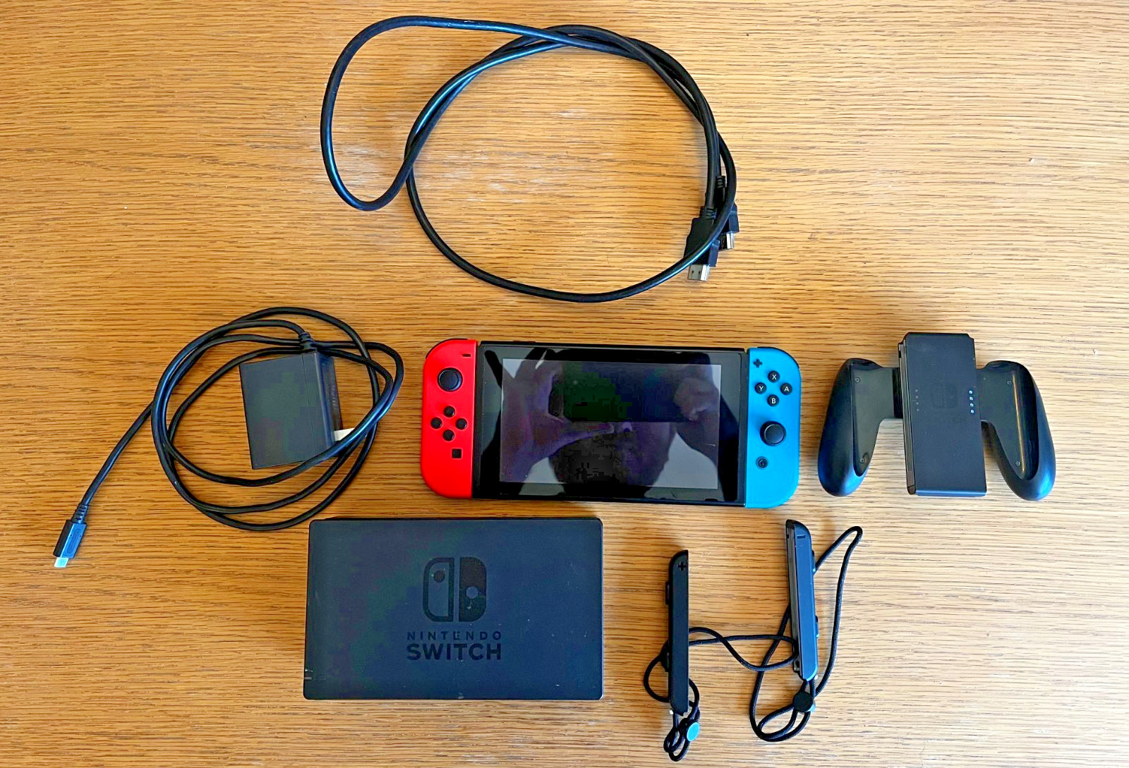 Nintendo Switch Bundle || Console + 128GB MiscroSD card + accessories (TESTED)