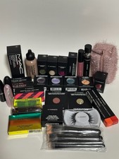MAC Cosmetics 33 Piece Lot Eyeshadow Lipstick Brushes Bag