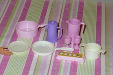 Barbie Doll Dream House Accessory  Vintage 1980's Kitchen Dishes Pot Eggs Cups