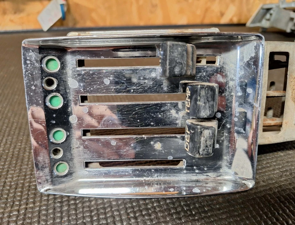 1959 1960 Chevy Impala Heater Control Assembly SHIPS WORLDWIDE - Image 2 of 3