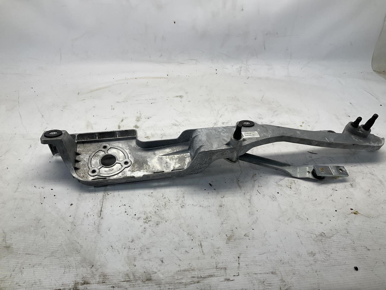 McLaren GT 2020-2023 Front Wiper linkage