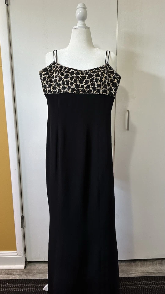 Vintage | ESCADA Couture | Vestido de noche de seda con cuentas negro | 40/M Foto 2 de 4