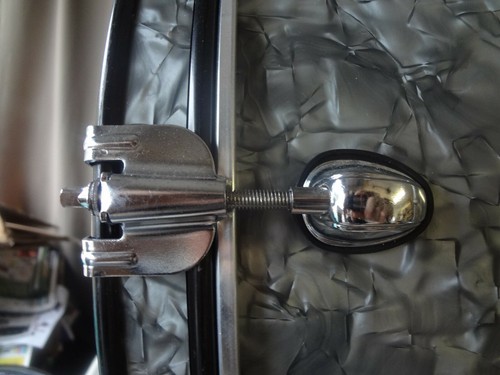20 NEW CHROME BASS DRUM CLAWS - Picture 3 of 3