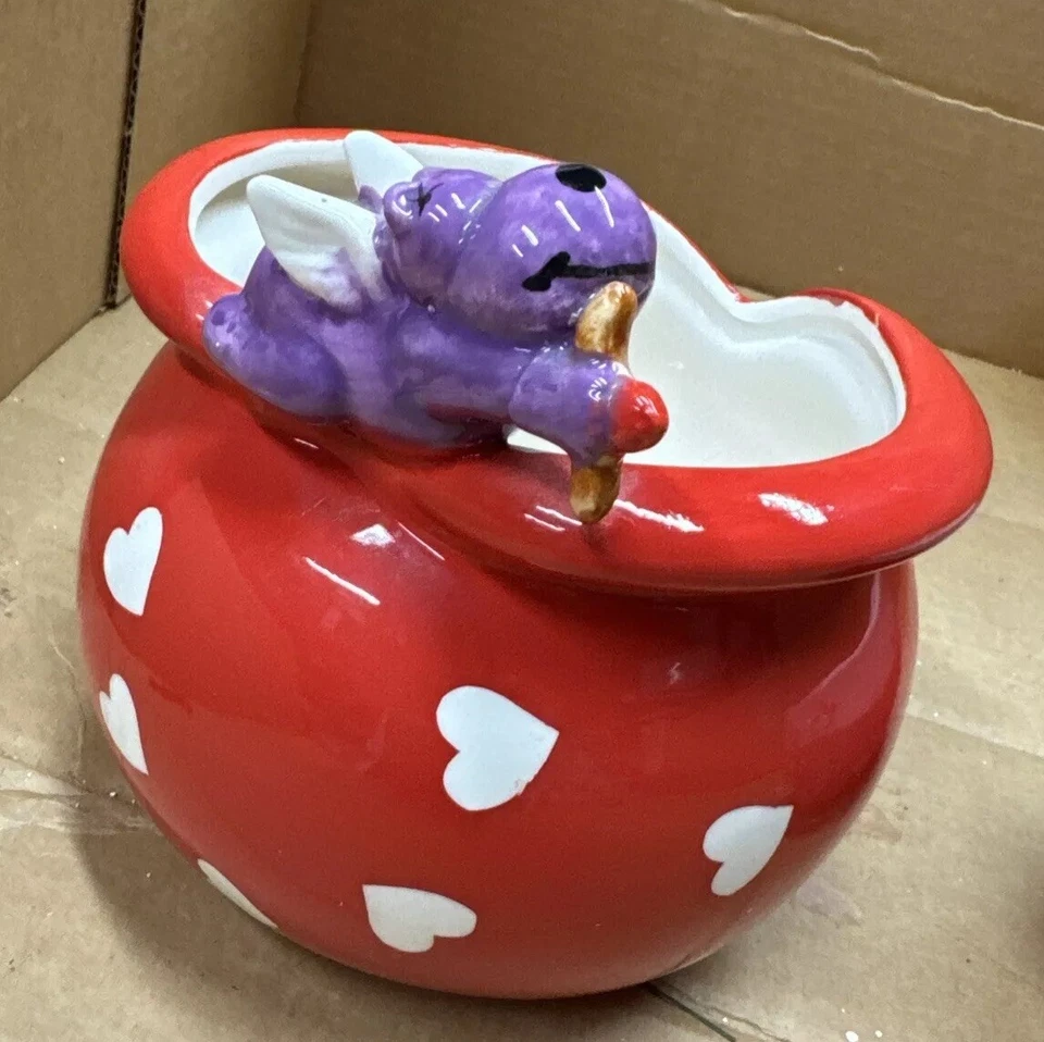 Jarra grande con dinosaurio volador y corazones más taza grande Foto 3 de 4