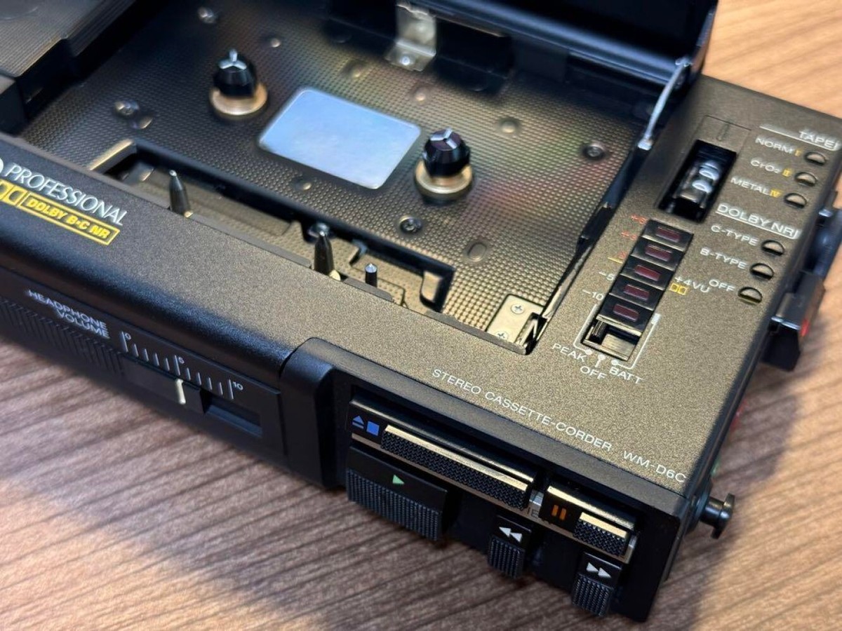 SONY Walkman WM-D6C Cassette Player Black Playback Recording SONY Walkman WM-D6C Cassette Player Black Playback Recording