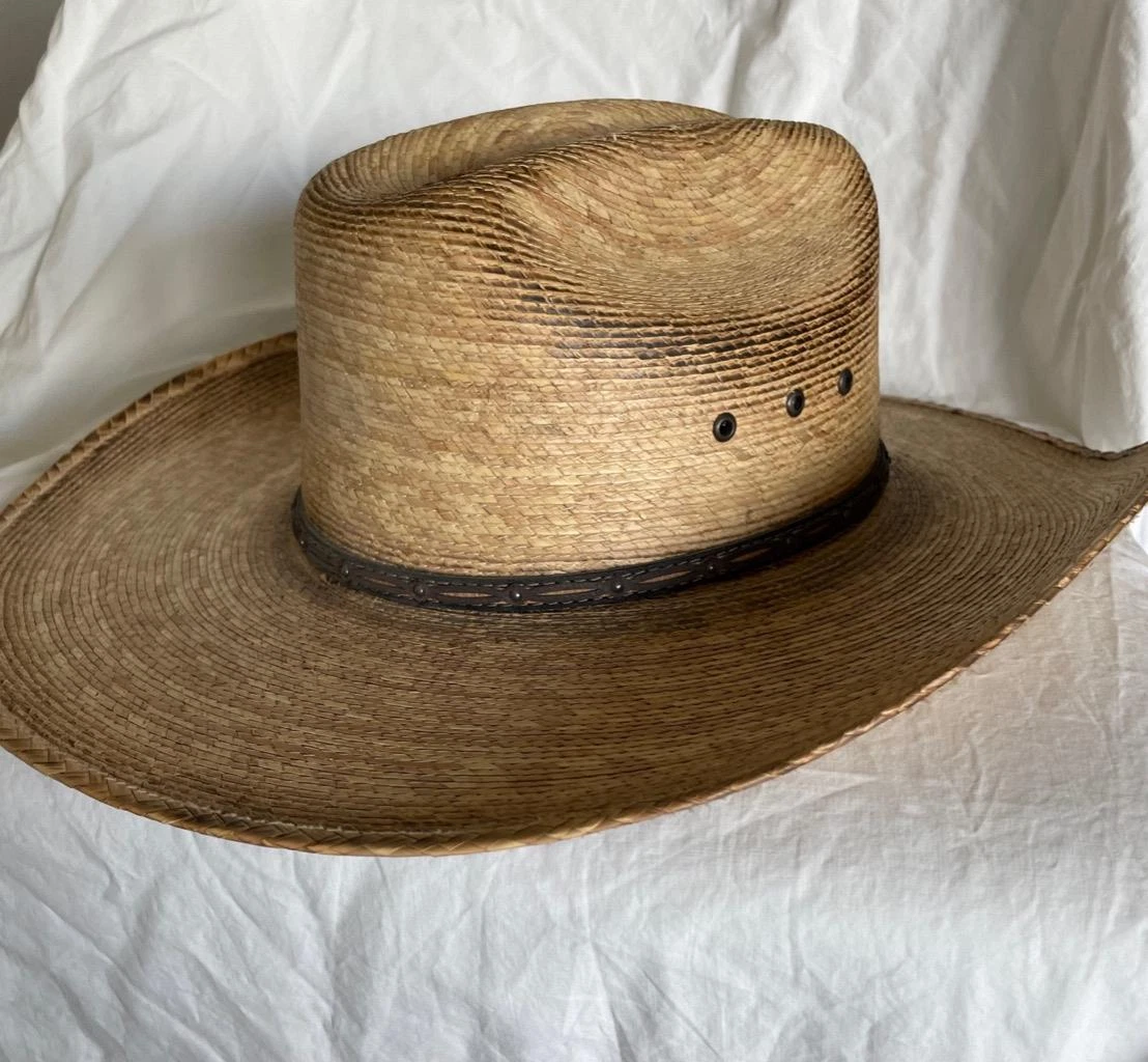 Cavenders straw shop hats
