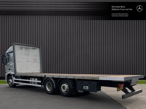 Mercedes-Benz Actros 2532 30Ft Flatbed - Picture 4 of 24