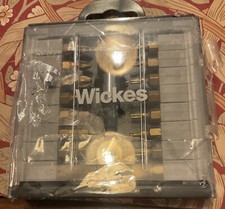 Wickes 17 Piece Screwdriver Bit Set 25 mm 1 Quick Release Magnetic Bit Holder