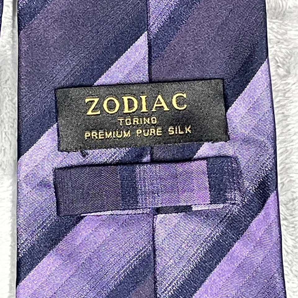 Corbata formal Zodiac Torino para hombre seda púrpura azul rayas premium seda pura Foto 3 de 4