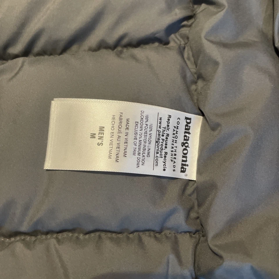 Men’s Patagonia Bivy Puffer Best EUC Medium - Image 4 of 4
