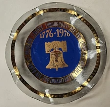 Ashtray America's Bicentennial 1776-1976 Liberty Bell Wavy Glass