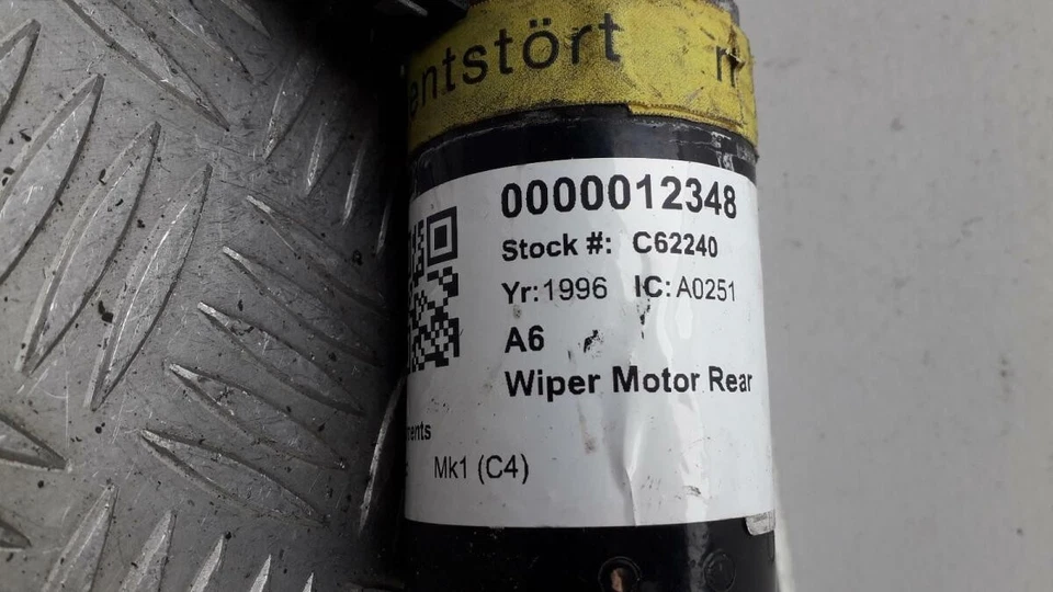 AUDI A6 MK1 1996 limpiaparabrisas motor trasero 8A9955713 Foto 4 de 4