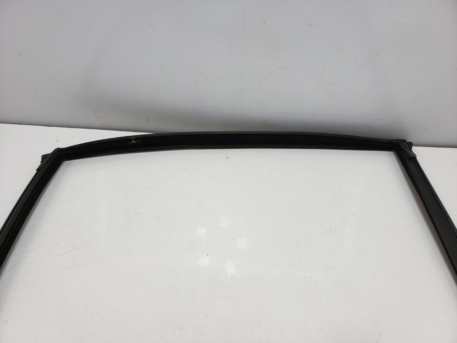 ✅ 10-14 OEM Rolls-Royce Ghost RR4 Rear Left Driver Side Door Rubber Window Guide