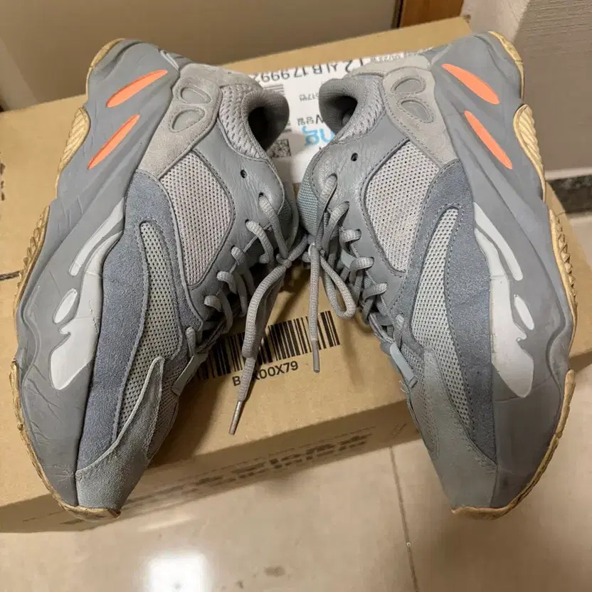 Adidas Yeezy Boost 700 Innersia Size 260 - Heavily Used thumbnail 4