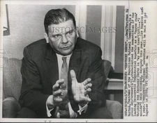 1959 Press Photo Senator Thurston B. Morton in a press conference - nef23430