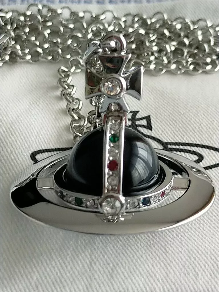 オーブ Vivienne Westwood-