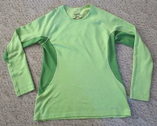 EUC Patagonia Men's Long Sleeved Shirt Green Capilene 3 Size Small Ski-Run-Hike