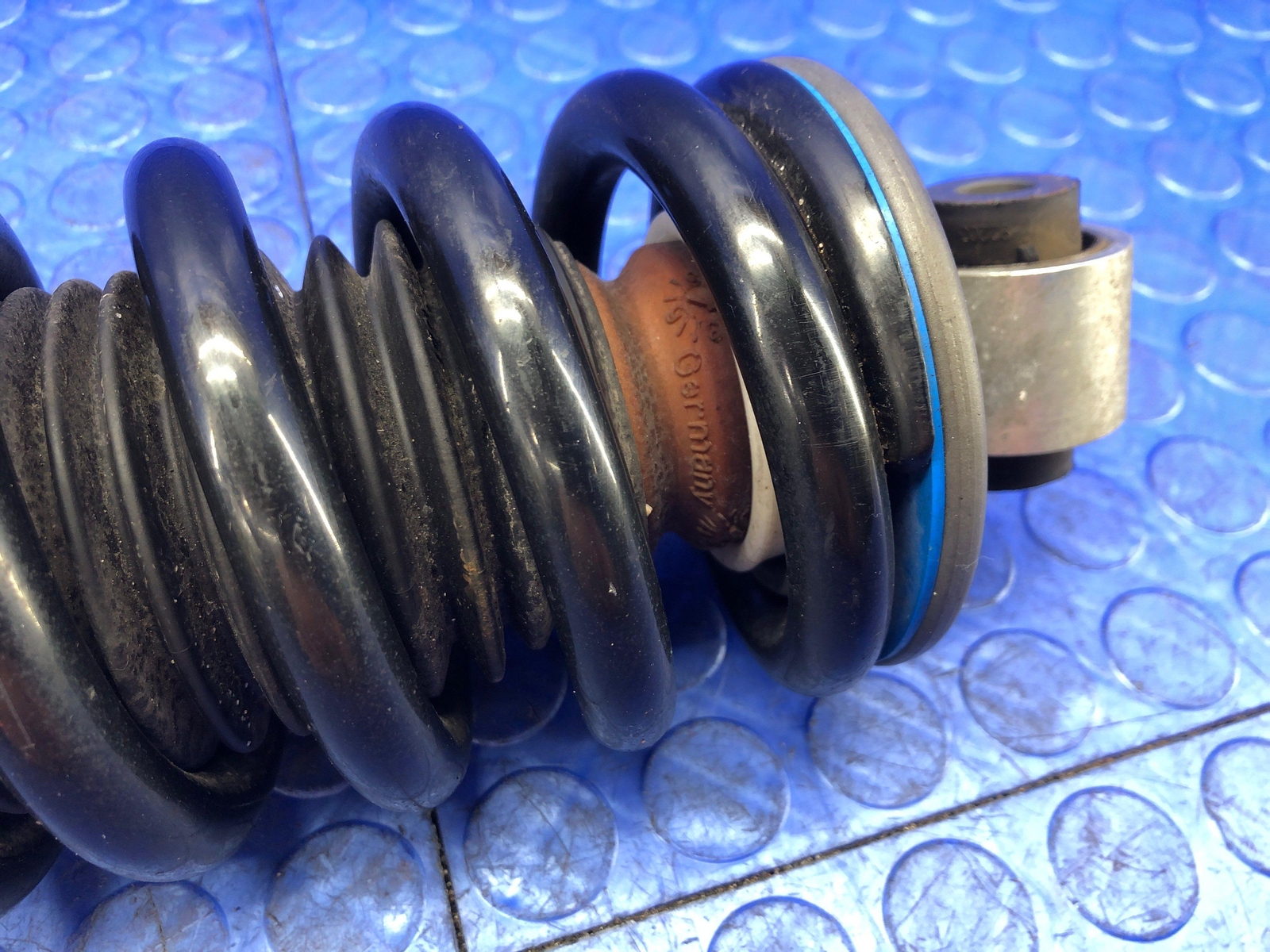 LAMBORGHINI GALLARDO OEM FRONT LEFT SHOCK ABSORBER STRUT 400412019