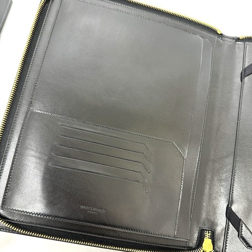 SAINT LAURENT PARIS 326604 logo iPad case Leather Black - Foto 9 di 12