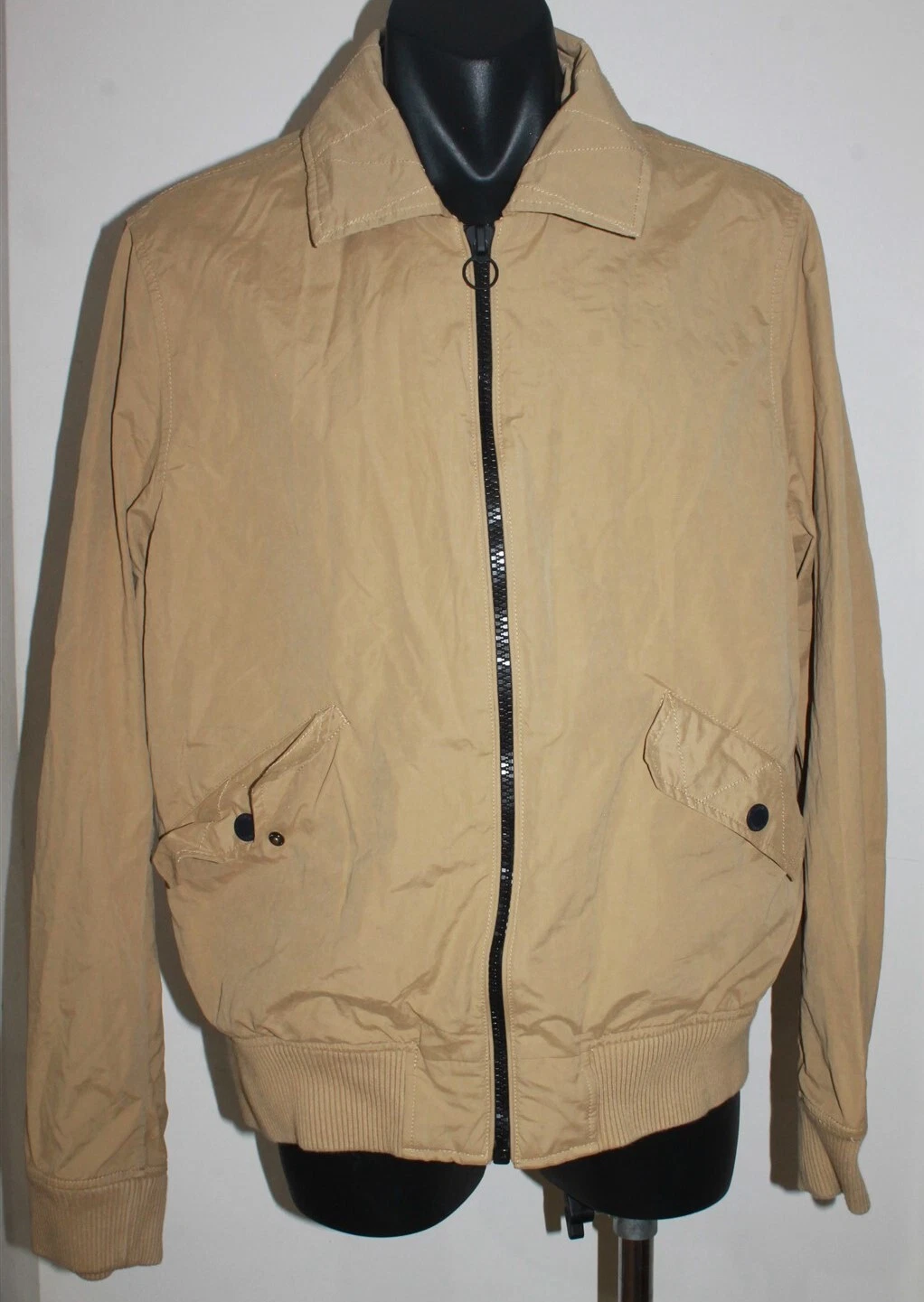 Champion Reverse Weave Outdoor Jacket Coat Full Zip Size Medium Unisex BNWT
Opens in a new window or
