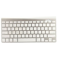 Apple A1314 Bluetooth Wireless Silver Magic Keyboard