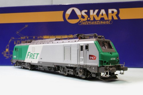 Bâtiment D'entrepôt De Fret SNCF - Maquette HO 1:87, Marque MKD, Référence 551, Neuf