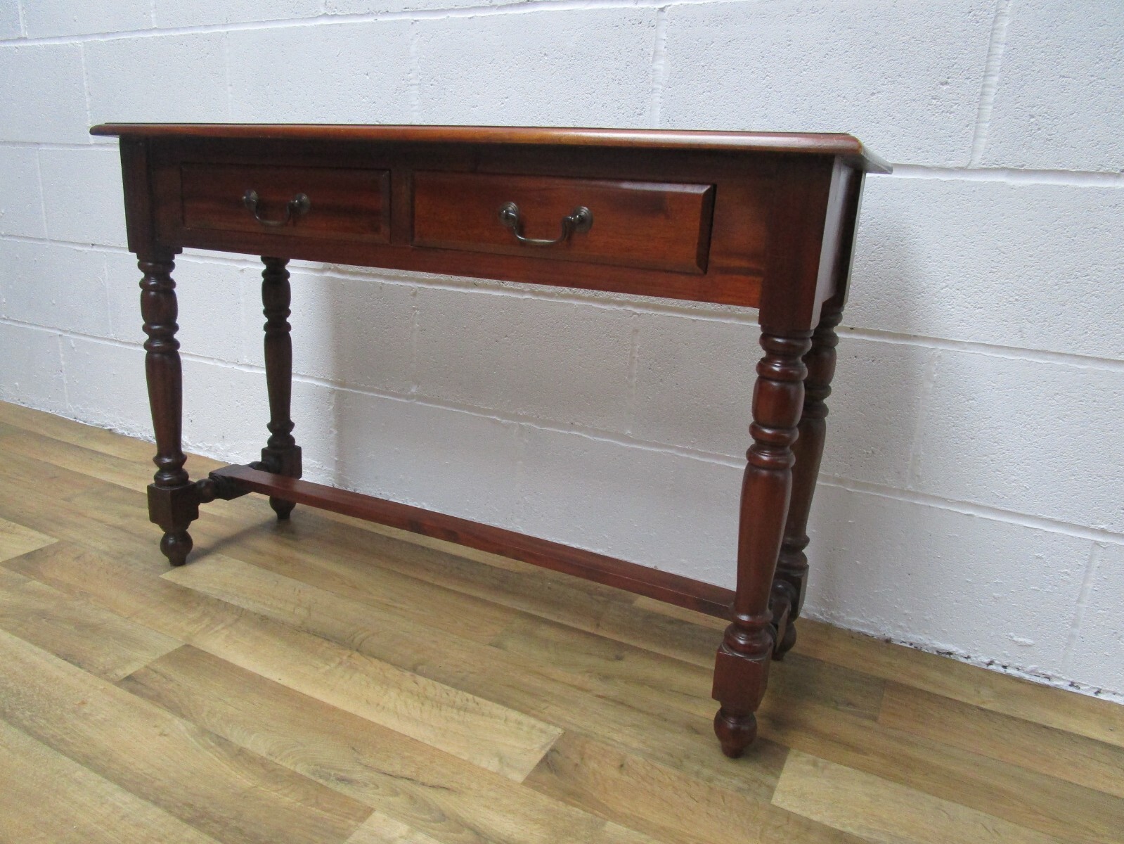 Lovely Kingswood 2 drawer Mahogany Victorian Style Side / Hall Console