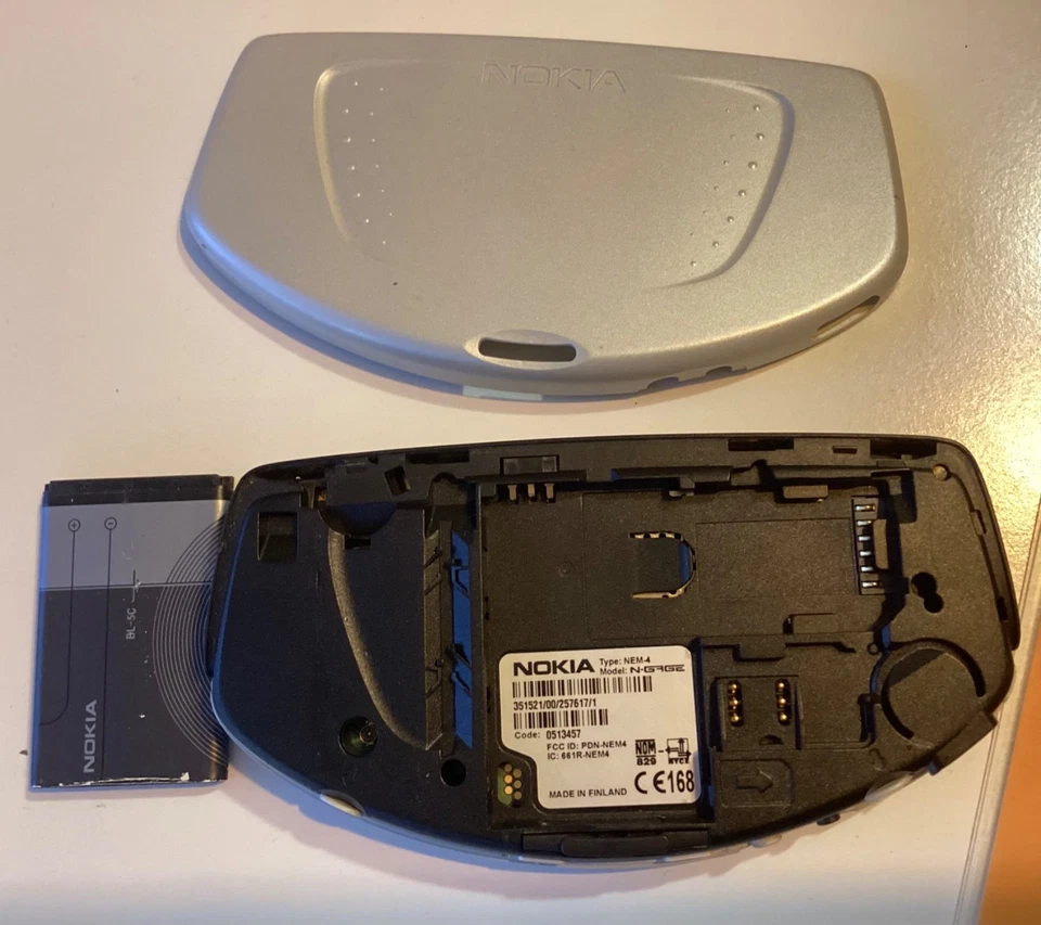 Spielekonsole • HANDY • Vintage 2000er Style Nokia  N-Gage NEM-4 - Bild 4 von 4