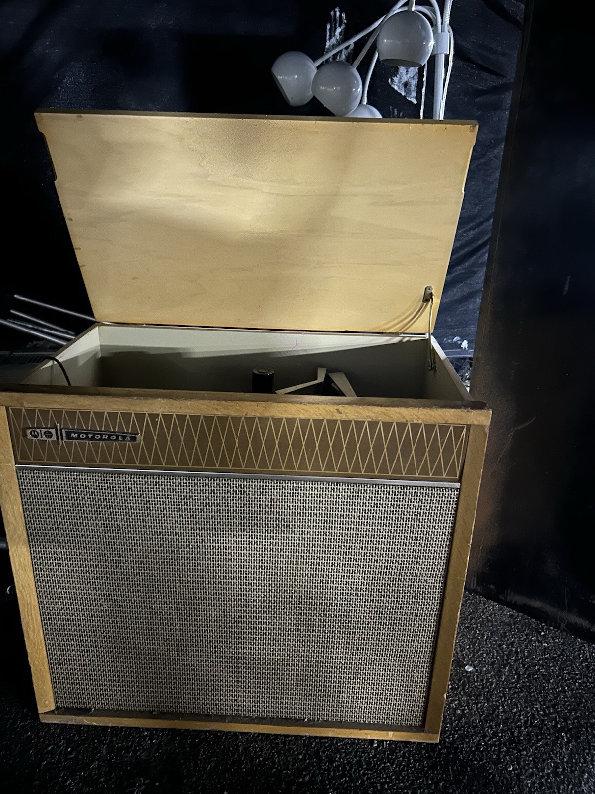 Motorola Tube Record Player Cabinet Golden Voice 1959 - Delivery Available