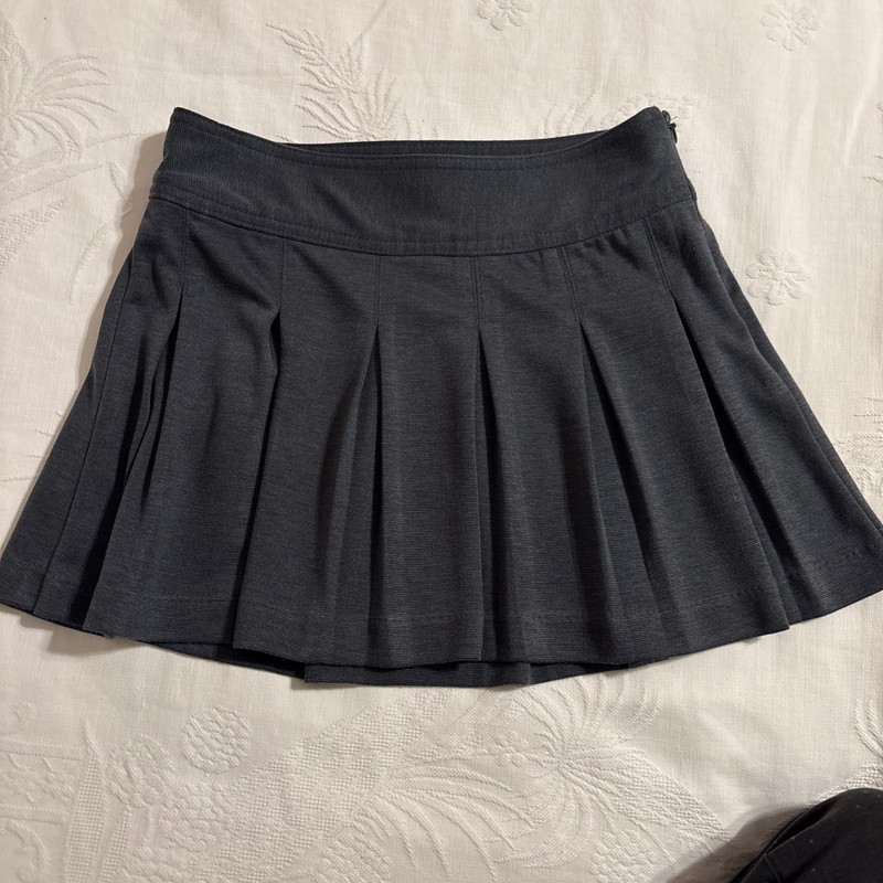 Girl’s Cherokee Pleated Skirt Uniform- Grey- Size Large