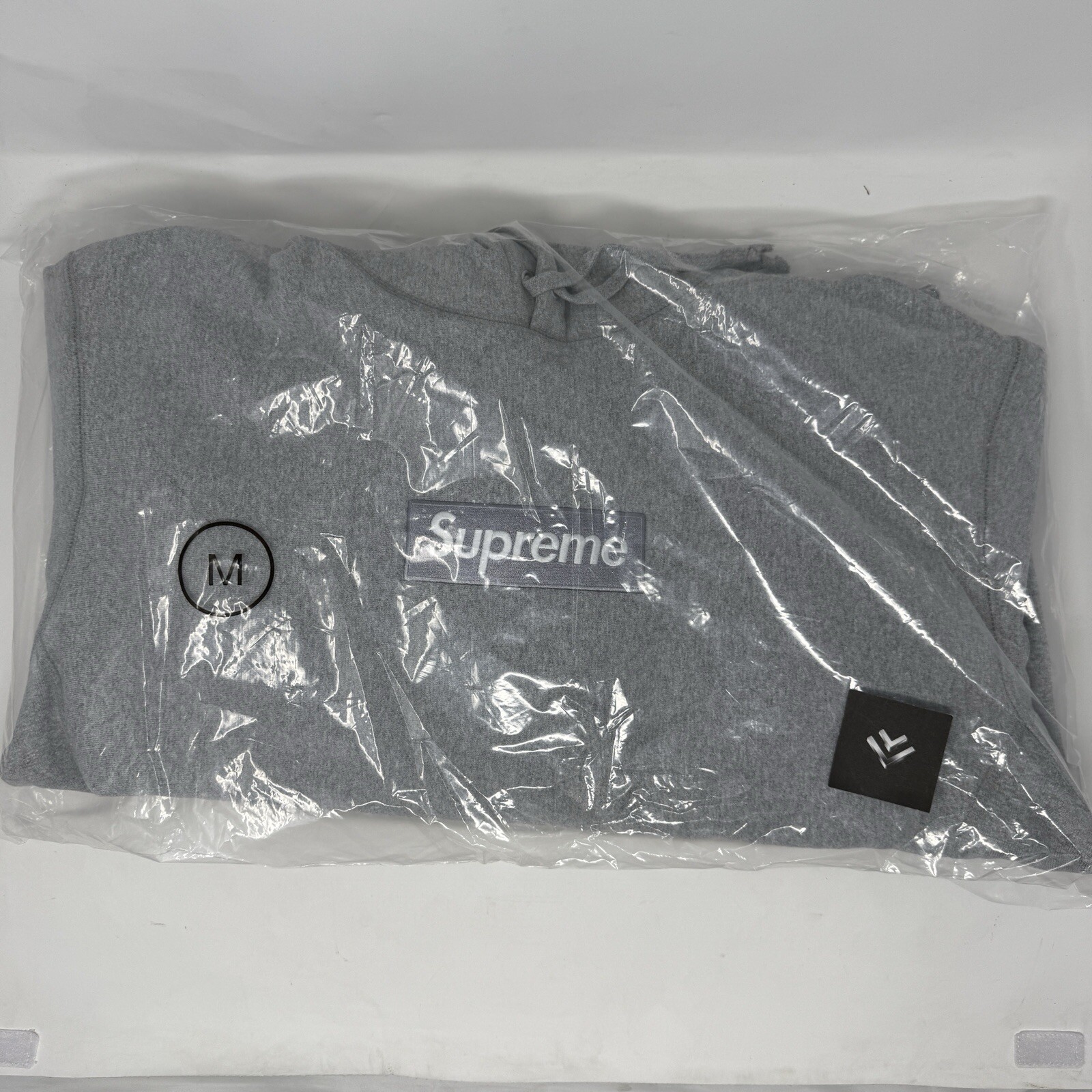 Supreme Box Logo Hoodie FW24 Heather Grey Medium