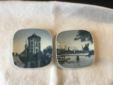 2 Bing & Grondahl Denmark Blue Mini Wall Plates Butter Pats Pintrays 9704 & 9719