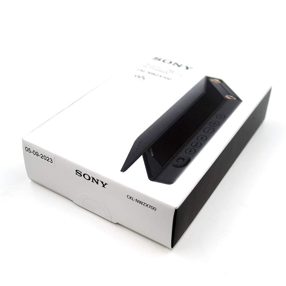 Sony CKL-NWZX700 Official Leather Case Black with strap for