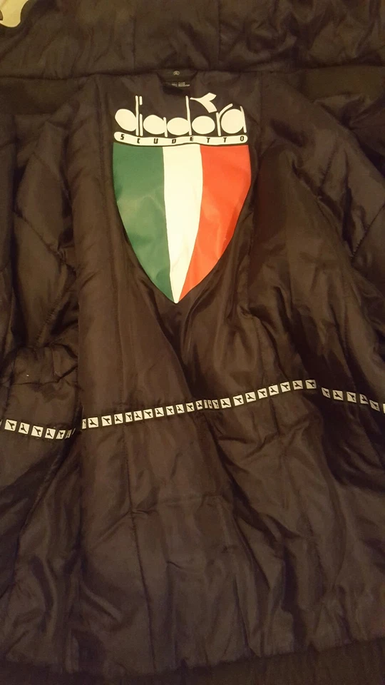 Chaqueta Diadora de colección talla XL  Foto 2 de 4