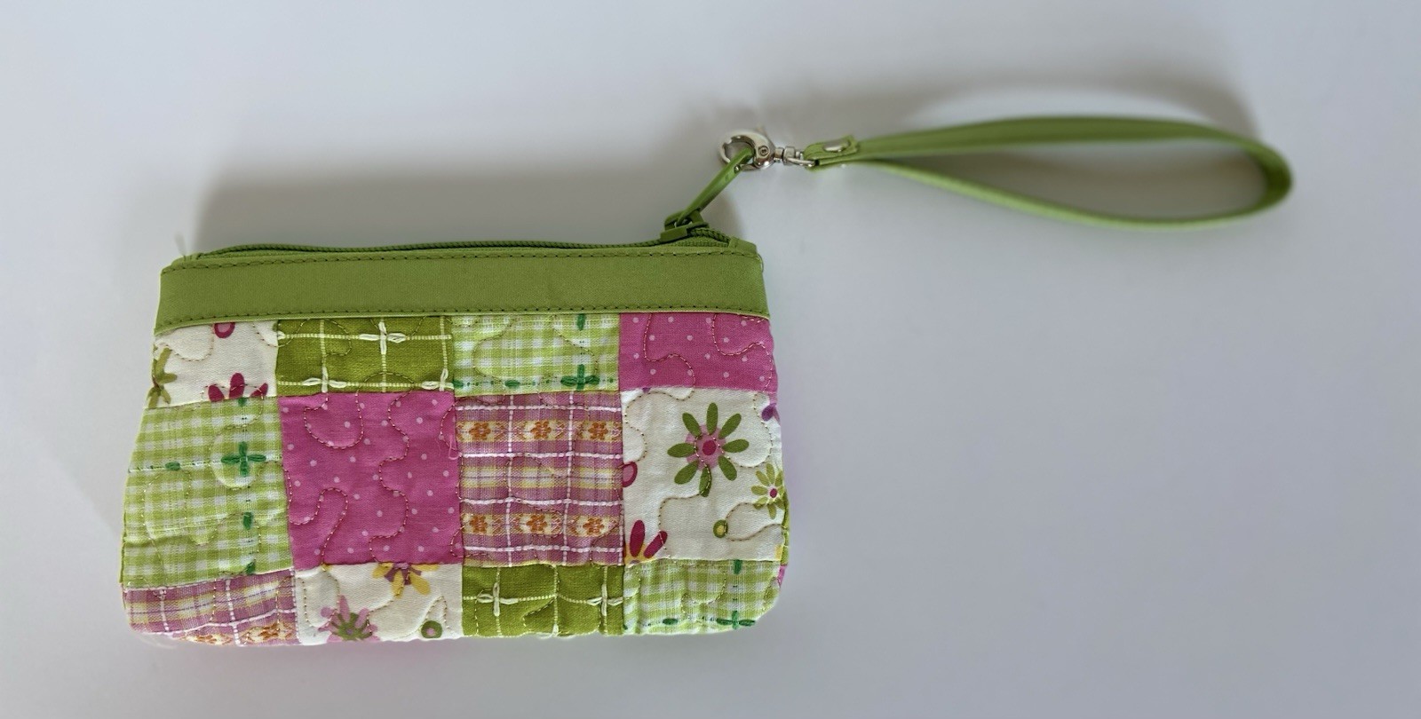 Donna Sharp Hershey's Quilted Patchwork Wristlet … - image 2