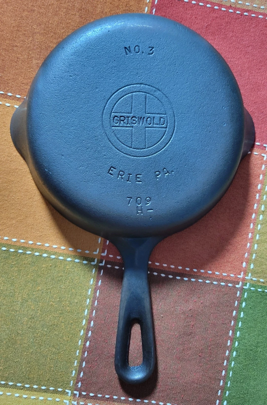 Griswold No. 3 Cast Iron Skillet (Restored & Seasoned) FREE SHIPPING